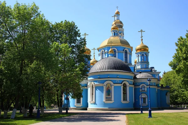 Orthodoxe Kirche der Geburt der seligen Jungfrau Maria in ufa — Stockfoto