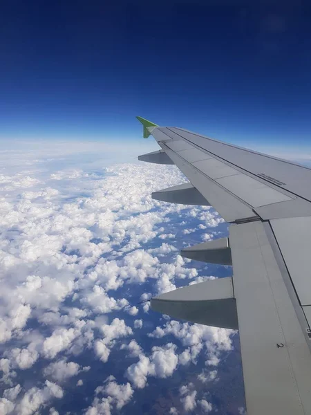 Avion Vole Dans Ciel Bleu — Photo