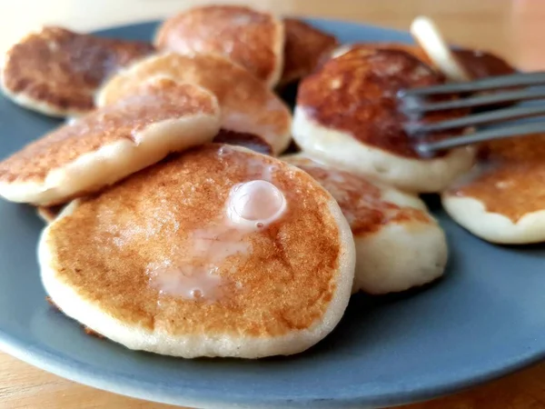 Pfannkuchen Mit Kondensmilch — Stockfoto