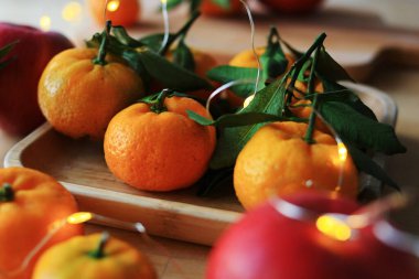 Sağlıklı beslenme mandalina ve elma