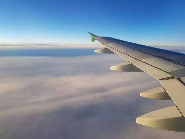 Avión Vuela Cielo Azul — Foto de Stock