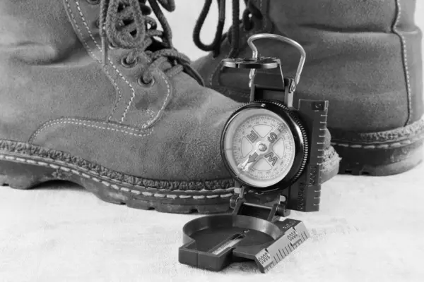 Compass Old Leather Trekking Boots — Stockfoto