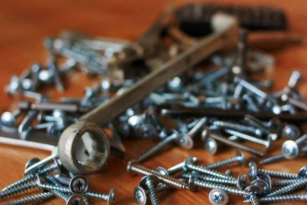 Tornillos Destornilladores Llaves Metálicas —  Fotos de Stock