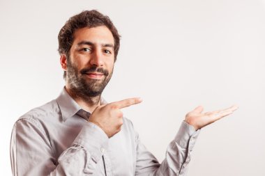 genç adam Yaşasın vazgeçmek ve el ile jest yapmak