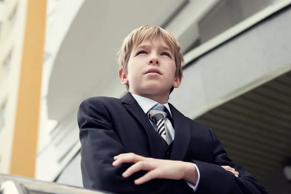 Business teenager looks forward — Stock Photo, Image