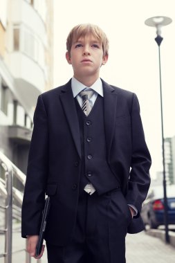 okul çocuğu ile elektronik tablet