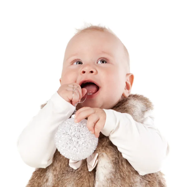 Retrato de niña sobre fondo blanco, estudio — Foto de Stock