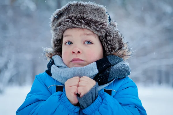 Portrait of boy in winter time — Stock Photo, Image