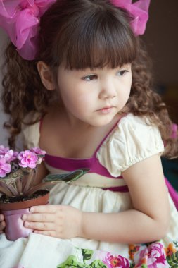 cep telefonu ile çocuk portresi