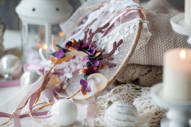 Foamiranın geyik boynuzlarıyla güzel bir yeni yıl bandı. Noel aksesuarı