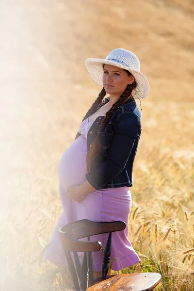 Mujer Embarazada Campo Trigo — Foto de Stock