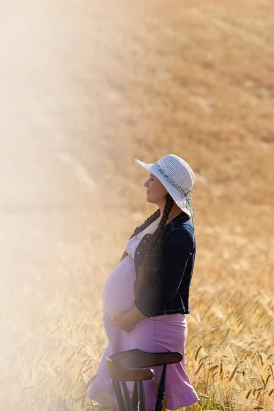 Mujer Embarazada Campo Trigo —  Fotos de Stock