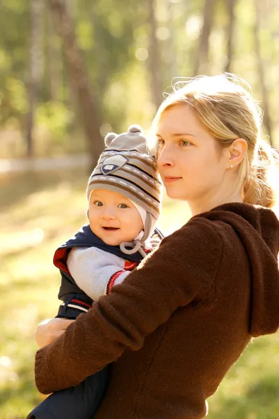 Baby Outdoors — Stock Photo, Image