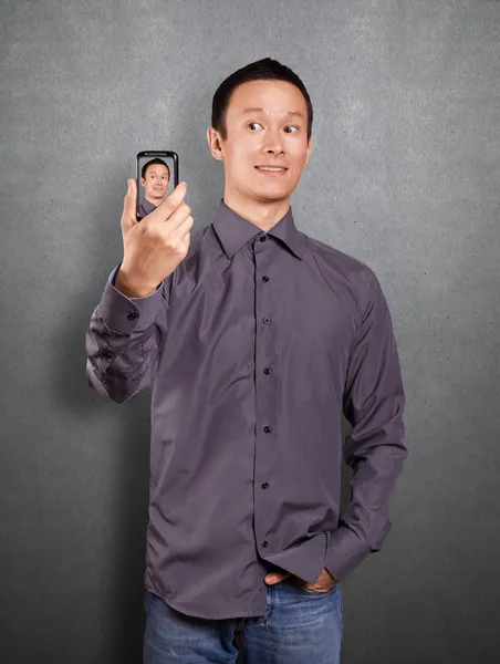 Ásia homem fazendo um avatar — Fotografia de Stock