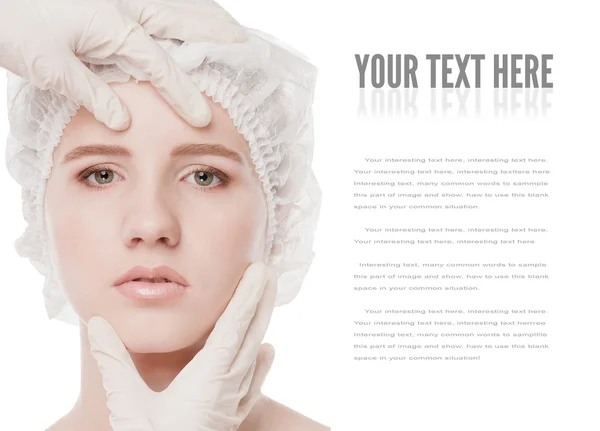 güzel kadın tıbbi yüz incelenmesi