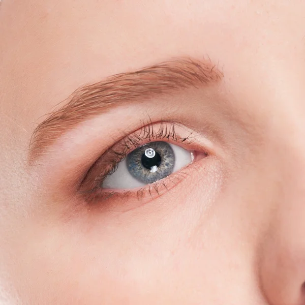 Deel van vrouw gezicht: closeup eye — Stockfoto