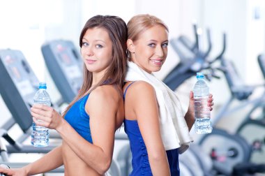 kadınların içme suyu sonra spor