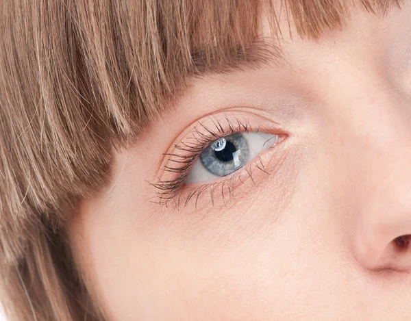 Parte de la cara de la mujer: ojo de cerca — Foto de Stock