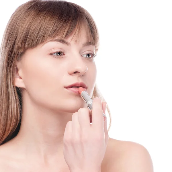 Mooie vrouw met aanzienlijk make-up borstel — Stockfoto