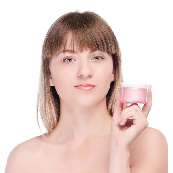 Femme offre crème hydratante sur blanc — Photo