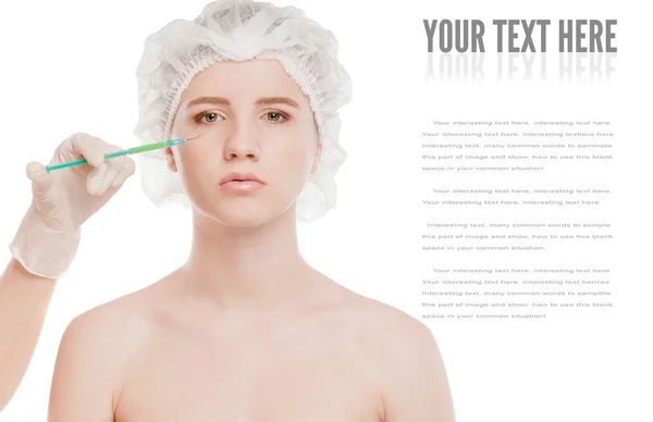 Botox injectie in het vrouwelijke gezicht — Stockfoto