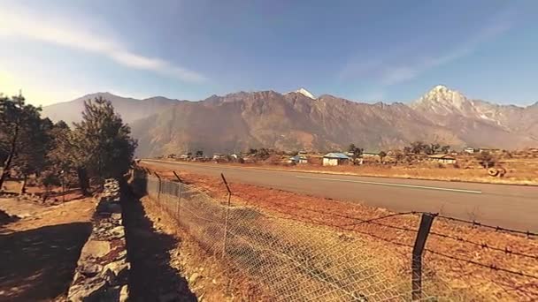Lukla Nepal Diciembre 2017 Despegue Vuelo Aeronaves Katmandú Himalaya Salvaje — Vídeos de Stock