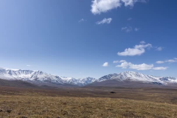 Uhd Tijdapsis Van Zon Beweging Kristalheldere Hemel Met Wolken Sneeuw — Stockvideo