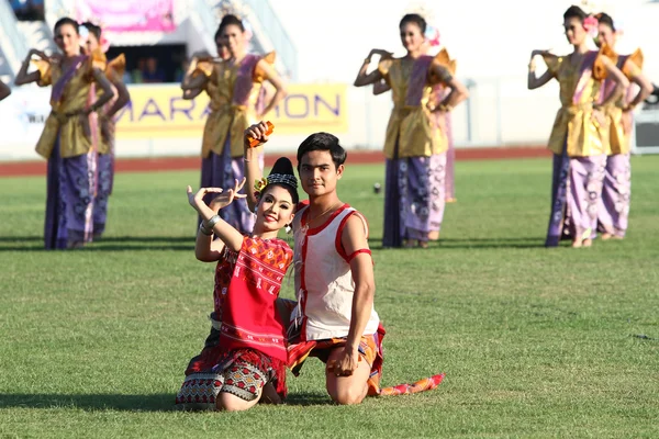 Unbekannt in Aktion während der "40. thailändischen Universitätsspiele" am Institut für Sportunterricht in Chonburi am 11. Januar 2013 in Chonburi, Thailand — Stockfoto