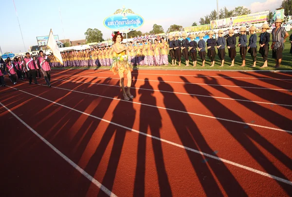 Unidentified beautiful holding a sign of Rangsit University in 40th Thailand University Games at Institute of physical education chonburi camp on January 11, 2013 in Chonburi, Thailand — Stock Photo, Image