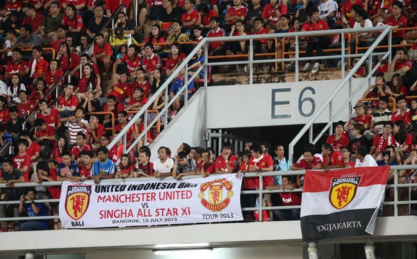 Tanımlanamayan Man. utd. destekleyenler — Stok fotoğraf