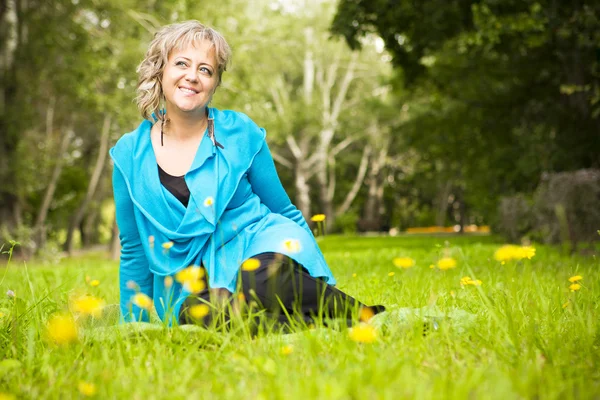 Porträt einer schönen Frau — Stockfoto