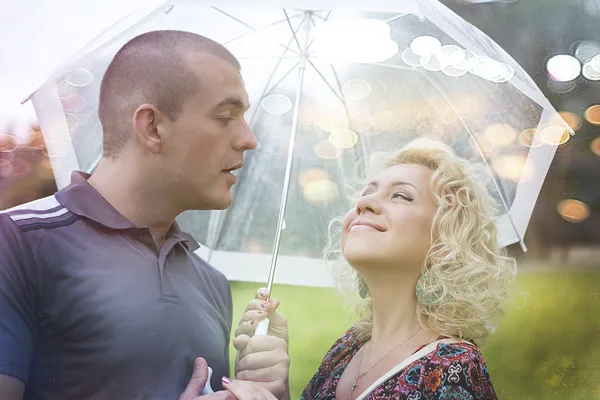 Retrato de hermosa pareja amorosa — Foto de Stock