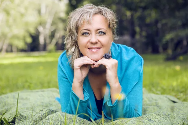 Portrait of a beautiful woman — Stock Photo, Image