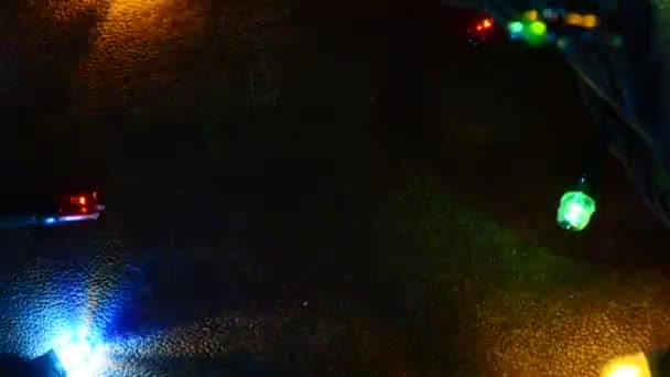 Girlanda svítící detailní záběr na zeď — Stock video