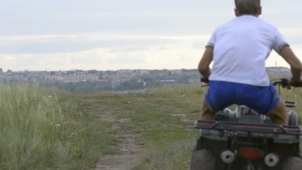 ATV racing — стоковое видео