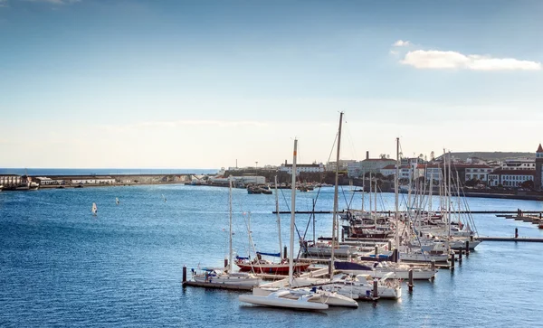 Azoren, sao miguel jacht en vissershaven — Stockfoto