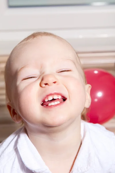 Smiling young baby girl — Stock Photo, Image