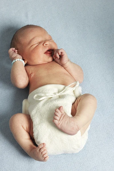 Schattig pasgeboren baby — Stockfoto