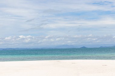 Tayland, Rayong 'daki Koh Mun Nok plajı.