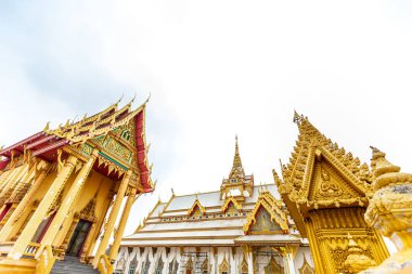 Chareon Fare Bamrung Tapınağı (Nong Phong Nok Tapınağı) Nakhon Pathom, Tayland