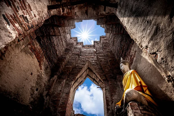 Wat Nakhon Luang Tample, Prasat Nakhon Luang, Ayutthaya, Tayland