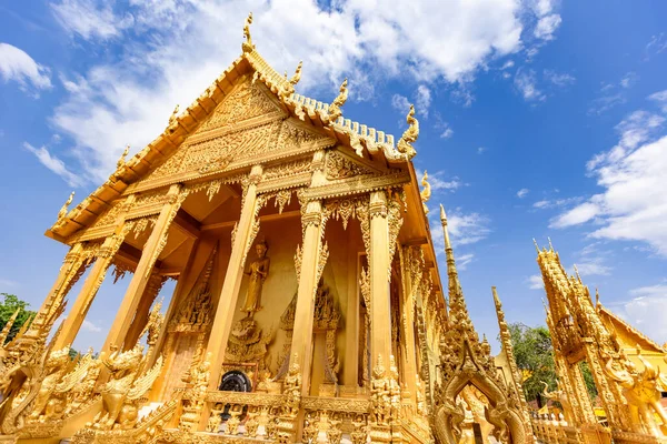 Goldfarbe Kirche Von Wat Pak Nam Jolo Bang Khla Chachoengsao — Stockfoto