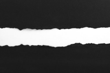 siyah yırtık kağıt