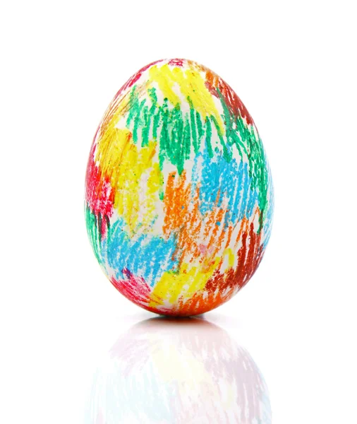 Цветное пасхальное яйцо — стоковое фото