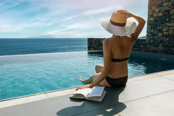 Woman Sunbathing Relaxing Swimming Pool Sea View Luxury Villa — Stock Photo, Image