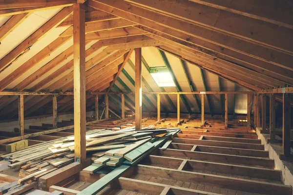 Construção Sótão Casa Quadro Feixe Telhado Madeira — Fotografia de Stock