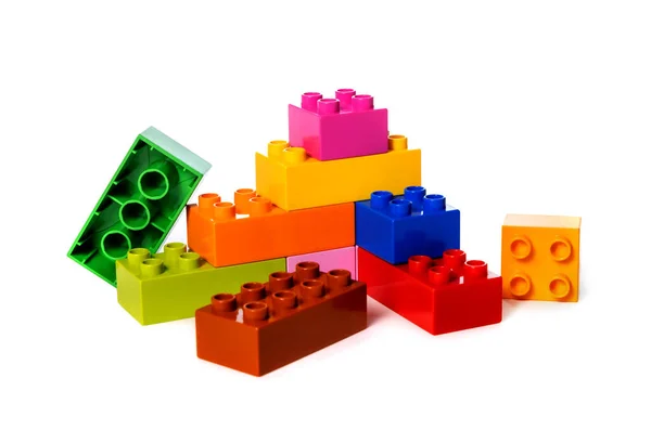 Blocs Construction Jouets Colorés Isolés Sur Fond Blanc — Photo