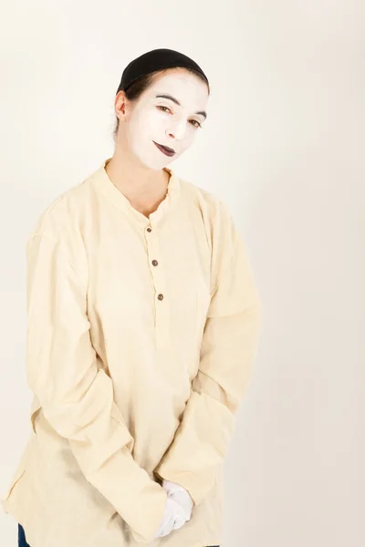 The clown is standing in front of a camera and making a face — Stock Photo, Image