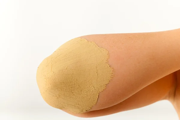 Genç çıplak toprak şifa ile tedavi