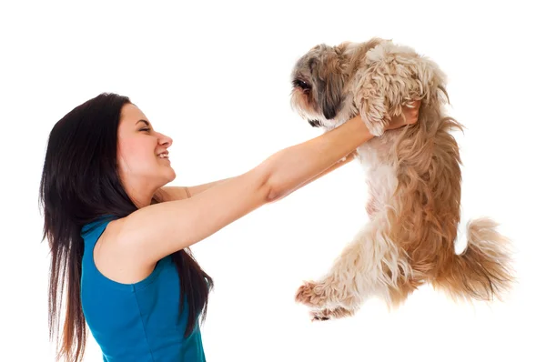 Felice giovane ragazza con cane — Foto Stock